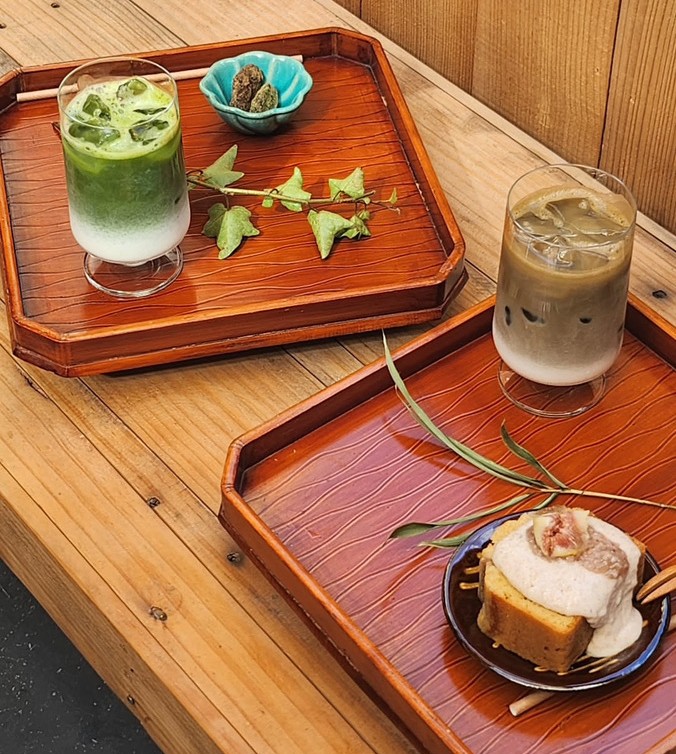 坂道茶家つきよみ